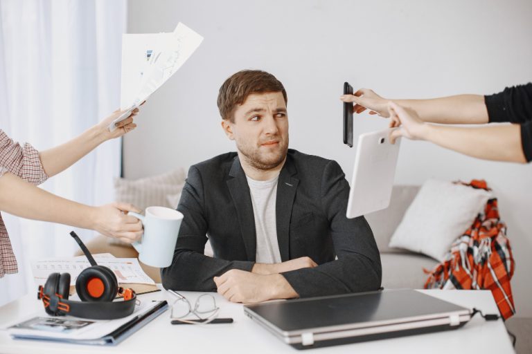 Dampak Buruk Layanan yang Kurang Profesional terhadap Reputasi Bisnis
